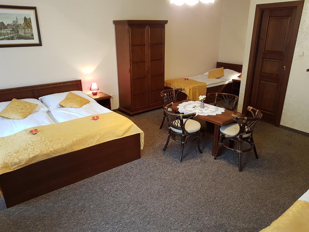 Hotel Barbora 체스키크룸로프 외부 사진